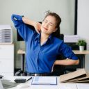 masa-basinda-pilates-5-dakikalik-mikro-esneme-rutini